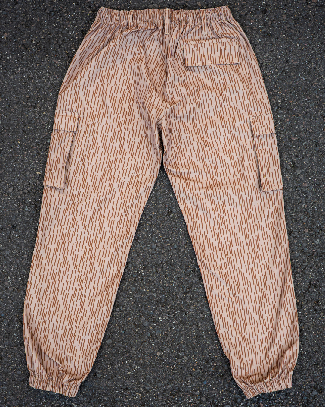 Combat Joggers - EinStrichkeinStrich / Raindrop