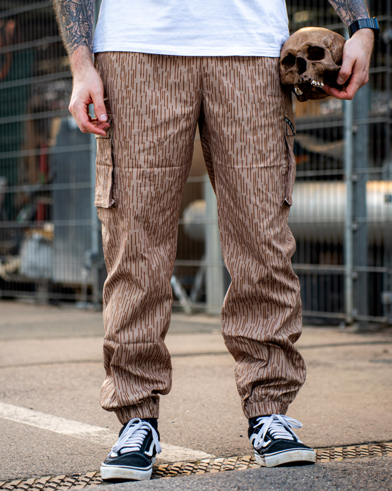 Combat Joggers - EinStrichkeinStrich / Raindrop