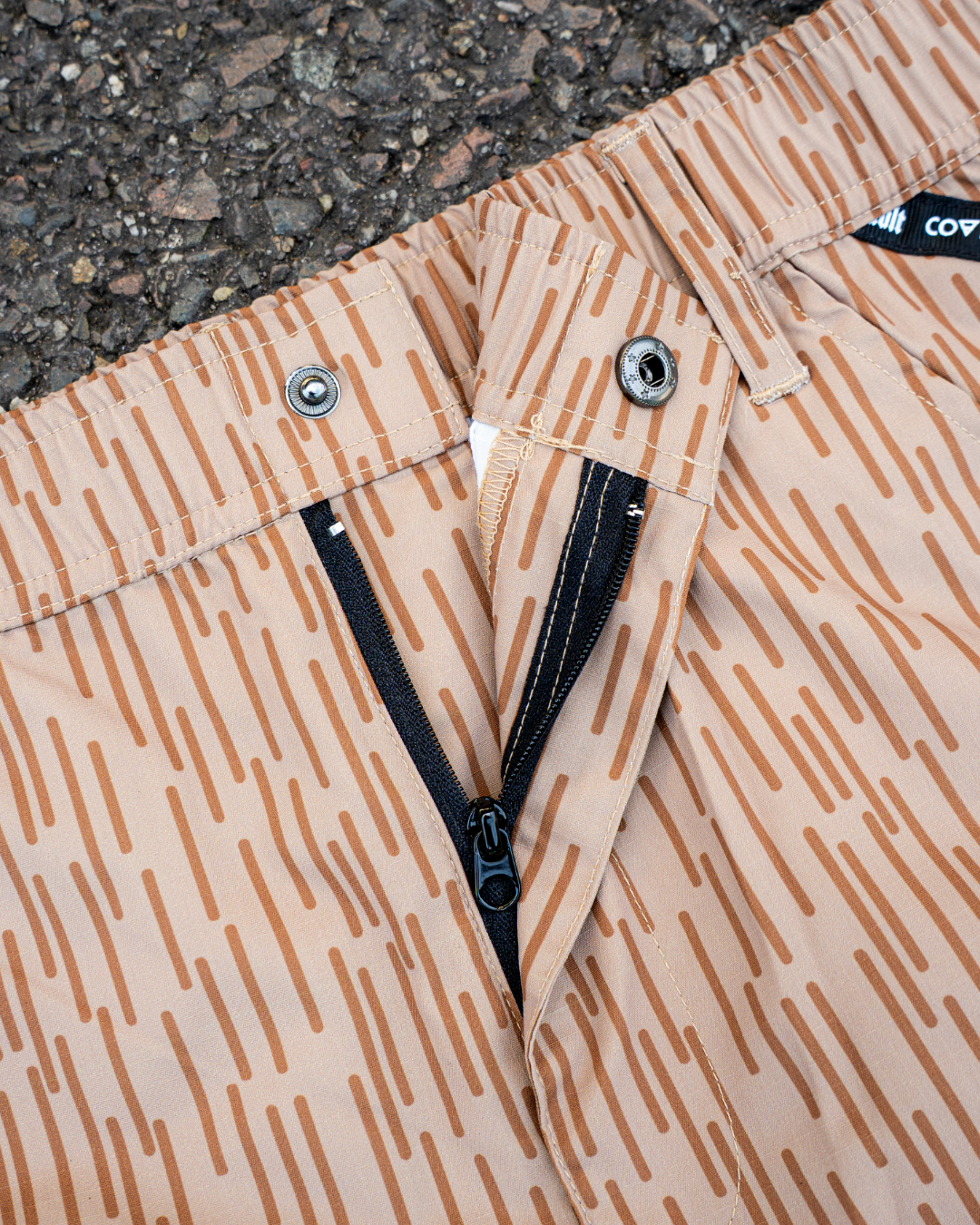 Cutthroat Shorts - EinStrichkeinStrich / Raindrop
