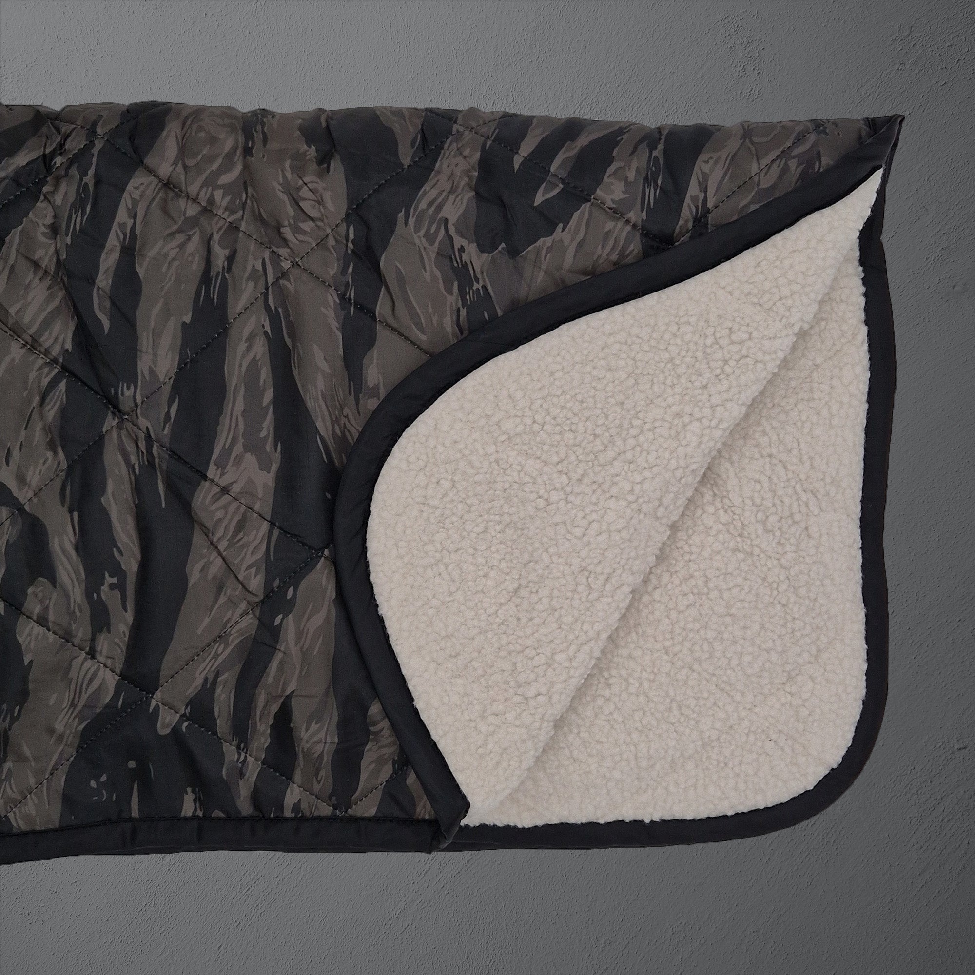 Tigerstripe Black Double