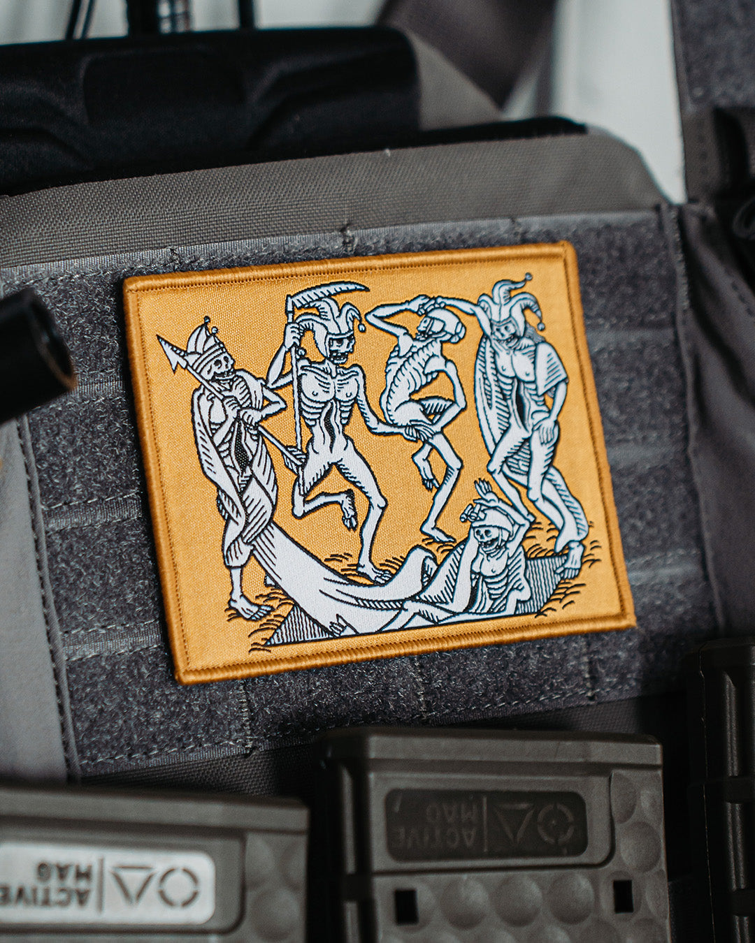 Carnevale Obscura / Dance Macabre - Golden Shroud - Patch