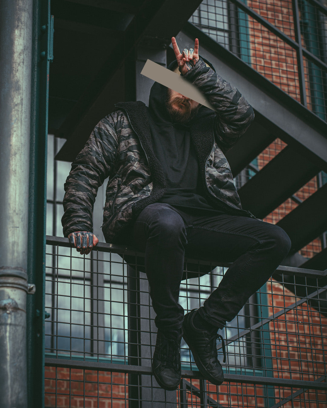 The Sherpie - Woobie / Sherpa Hybrid Jacket - tigerstripe black / black