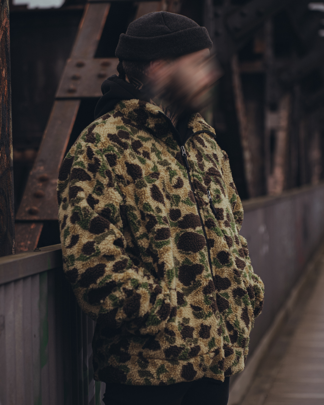 The Snugg - Sherpa Jacket - Frogskin
