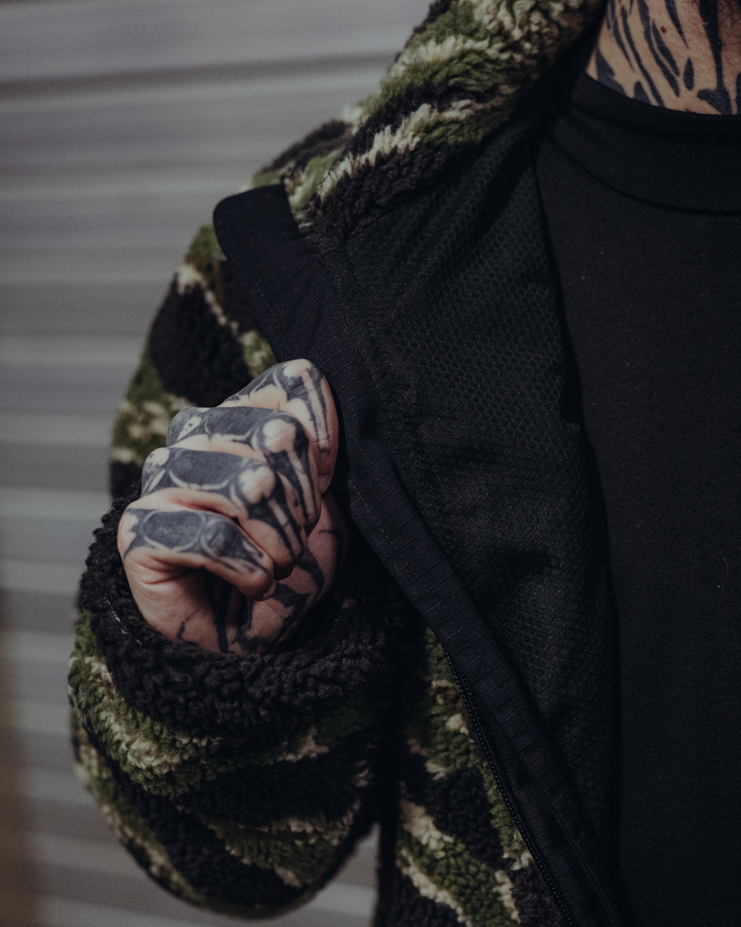 The Snugg - Sherpa Jacket - Tigerstripe classic V2.0