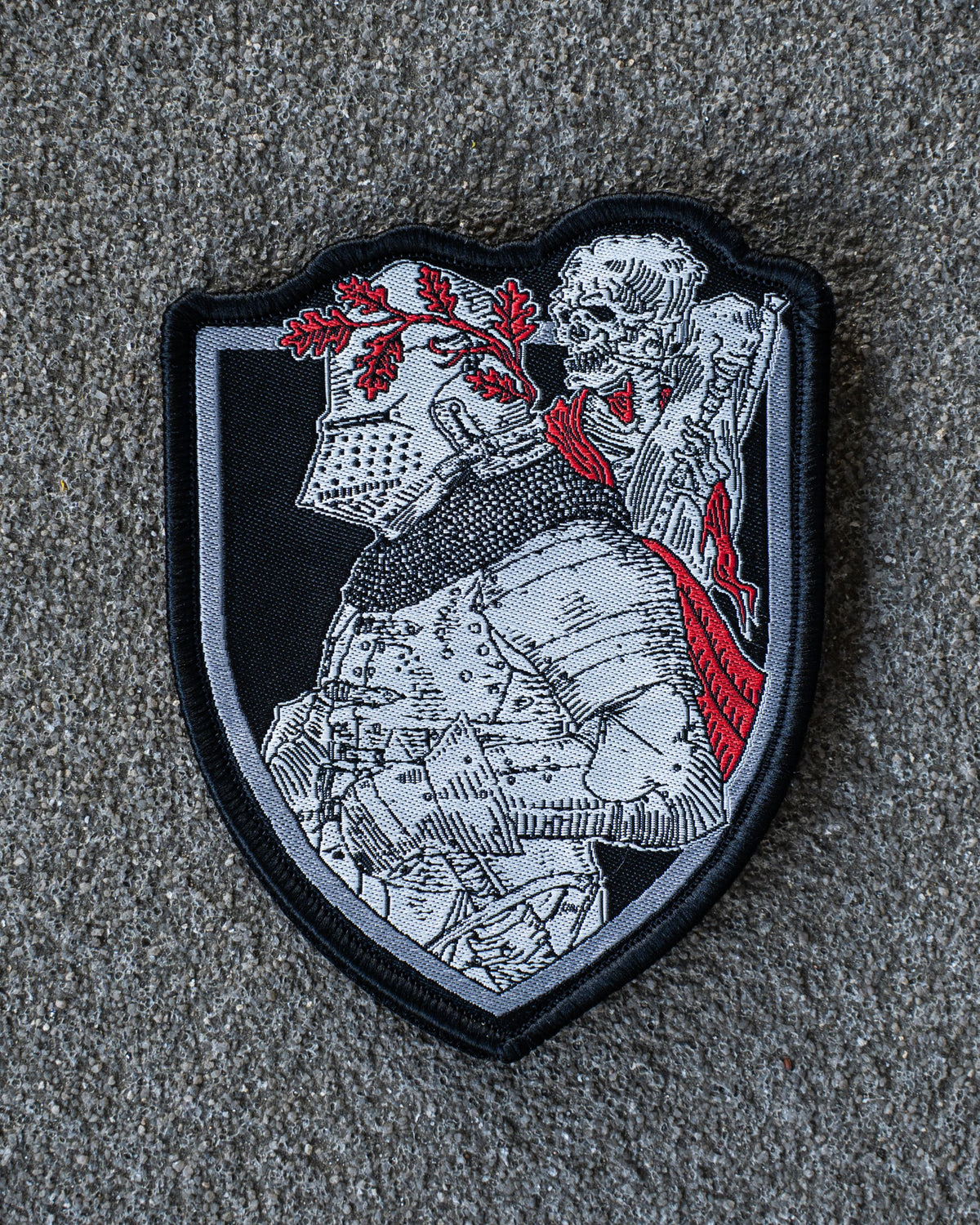 Der Galgenpfeifer Patch in der Blutmond Edition, Wappenschild im Detail