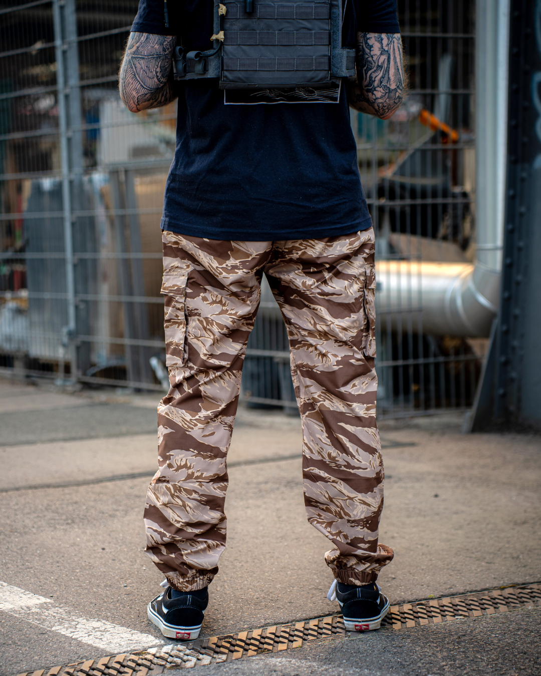 Combat Joggers - tigerstripe desert