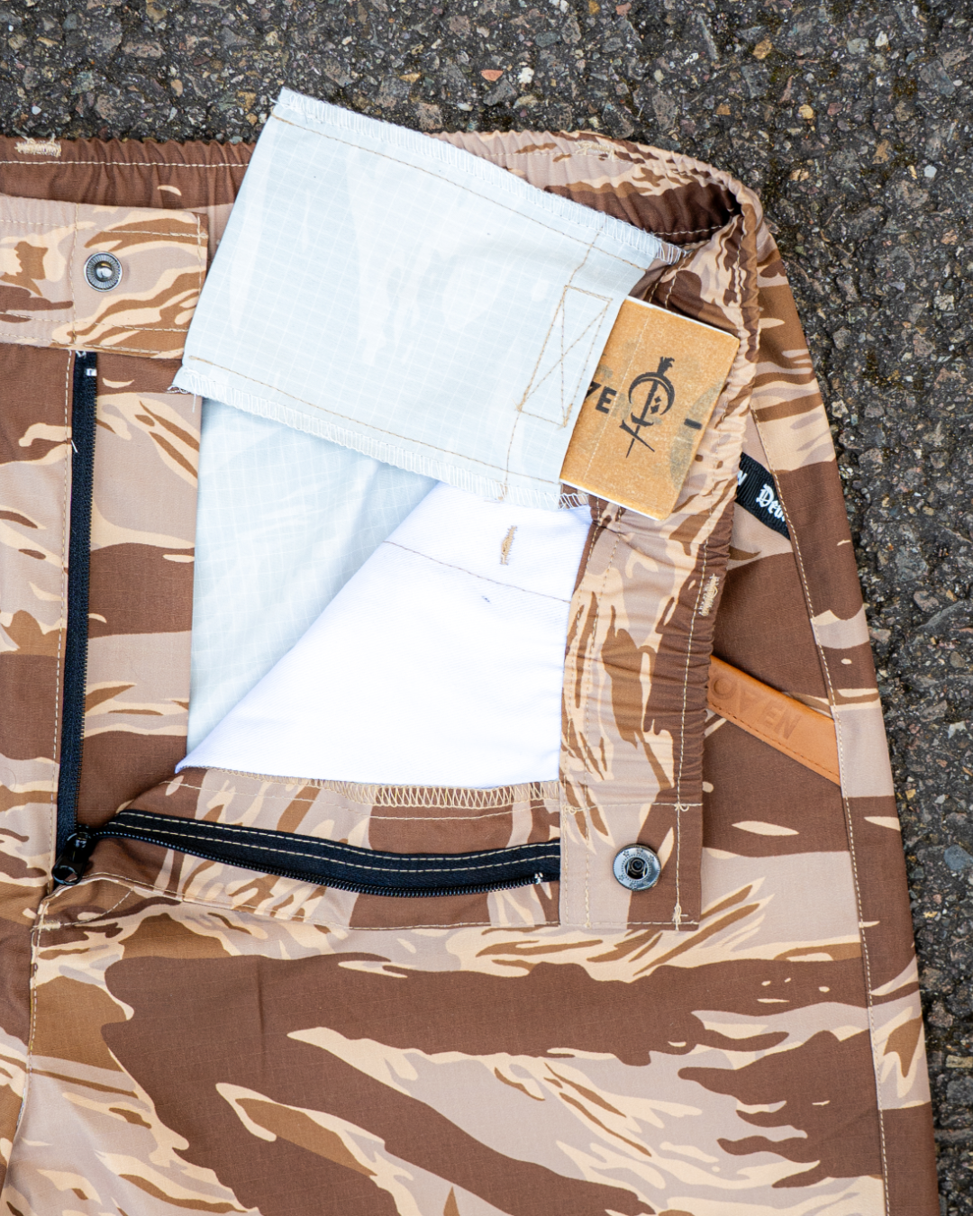 Cutthroat Shorts - tigerstripe desert