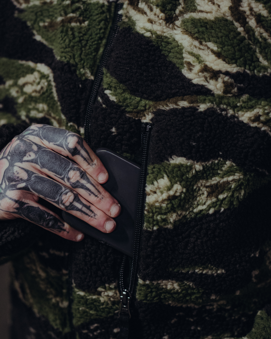 The Snugg - Sherpa Jacket - Tigerstripe classic V2.0