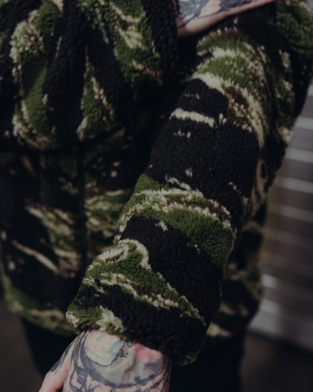 The Snugg - Sherpa Jacket - Tigerstripe classic V2.0