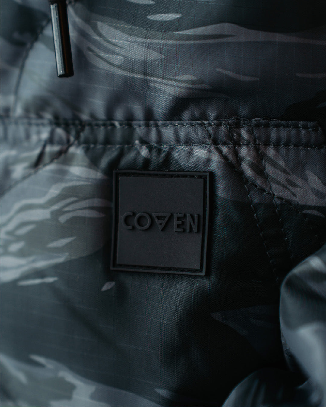 Woobie Hoodie V2.0 - Tigerstripe black / Aeon