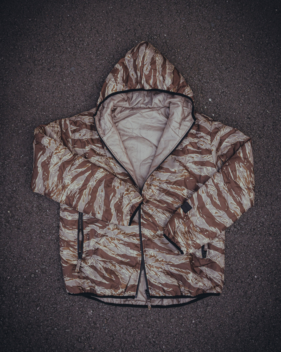 Woobie Jacket V2.0 - Tigerstripe desert / starless desert reversible