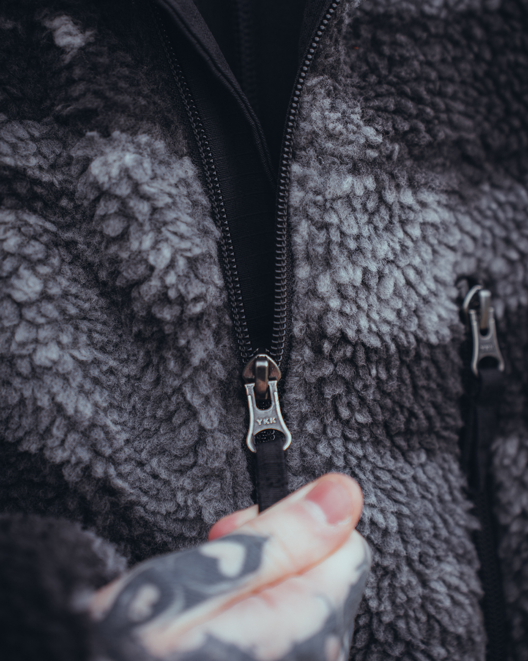 The Snugg - Sherpa Jacket - tigerstripe black