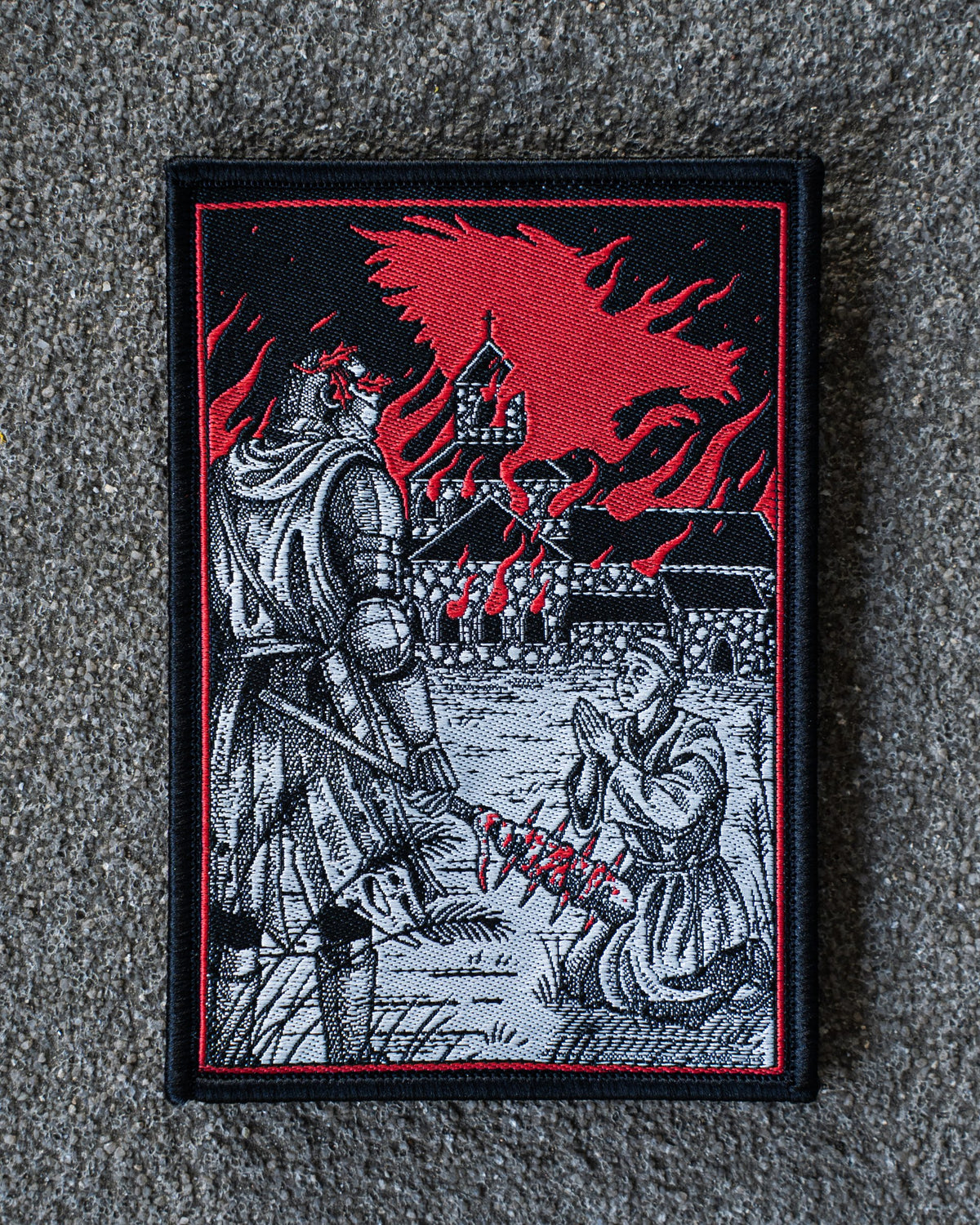 Der rote Hahn Patch in der Blutmond Edition, Motiv im Detail