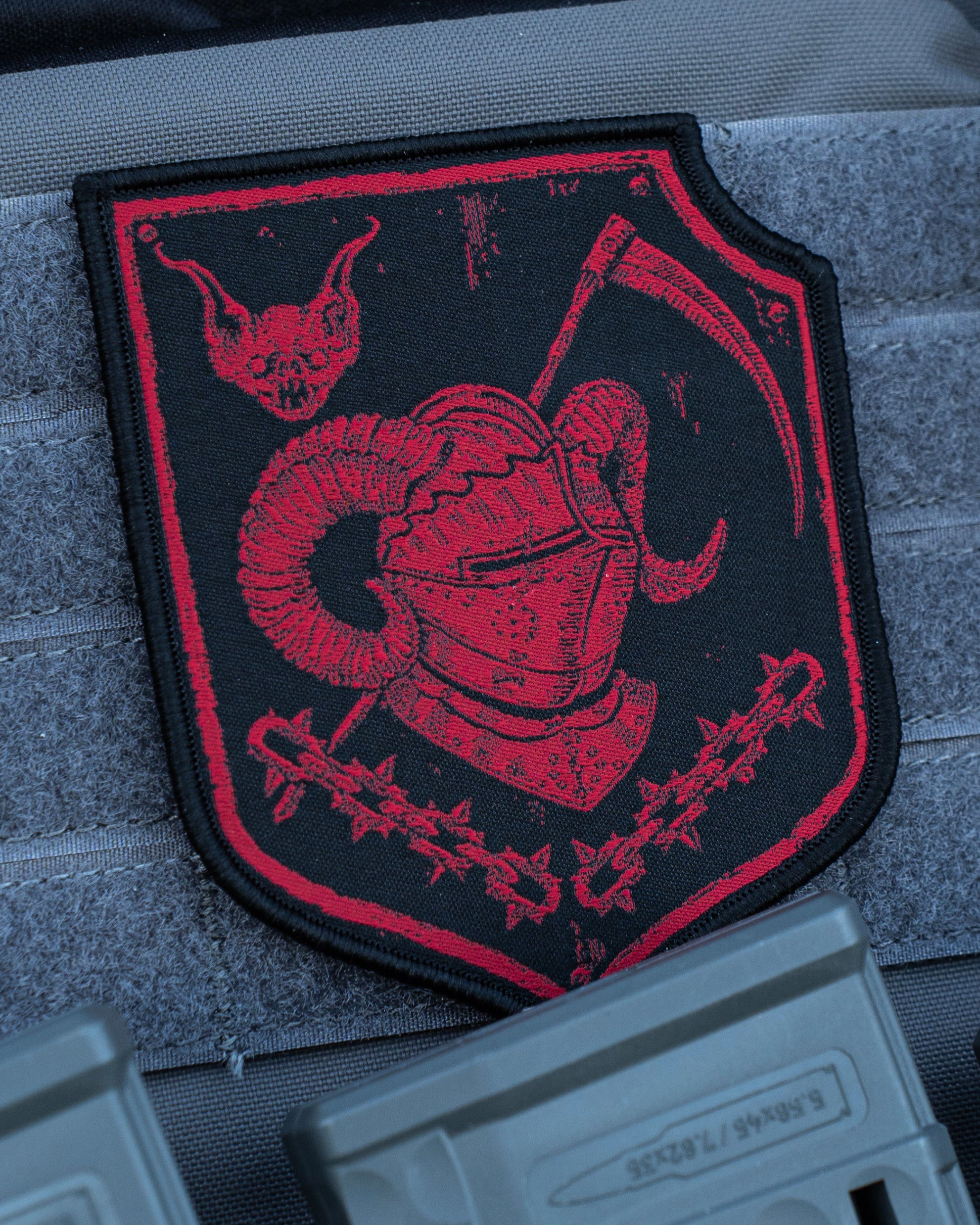COVEN Patch Die Sensenwacht – Blutmond Edition, am Plate Carrier