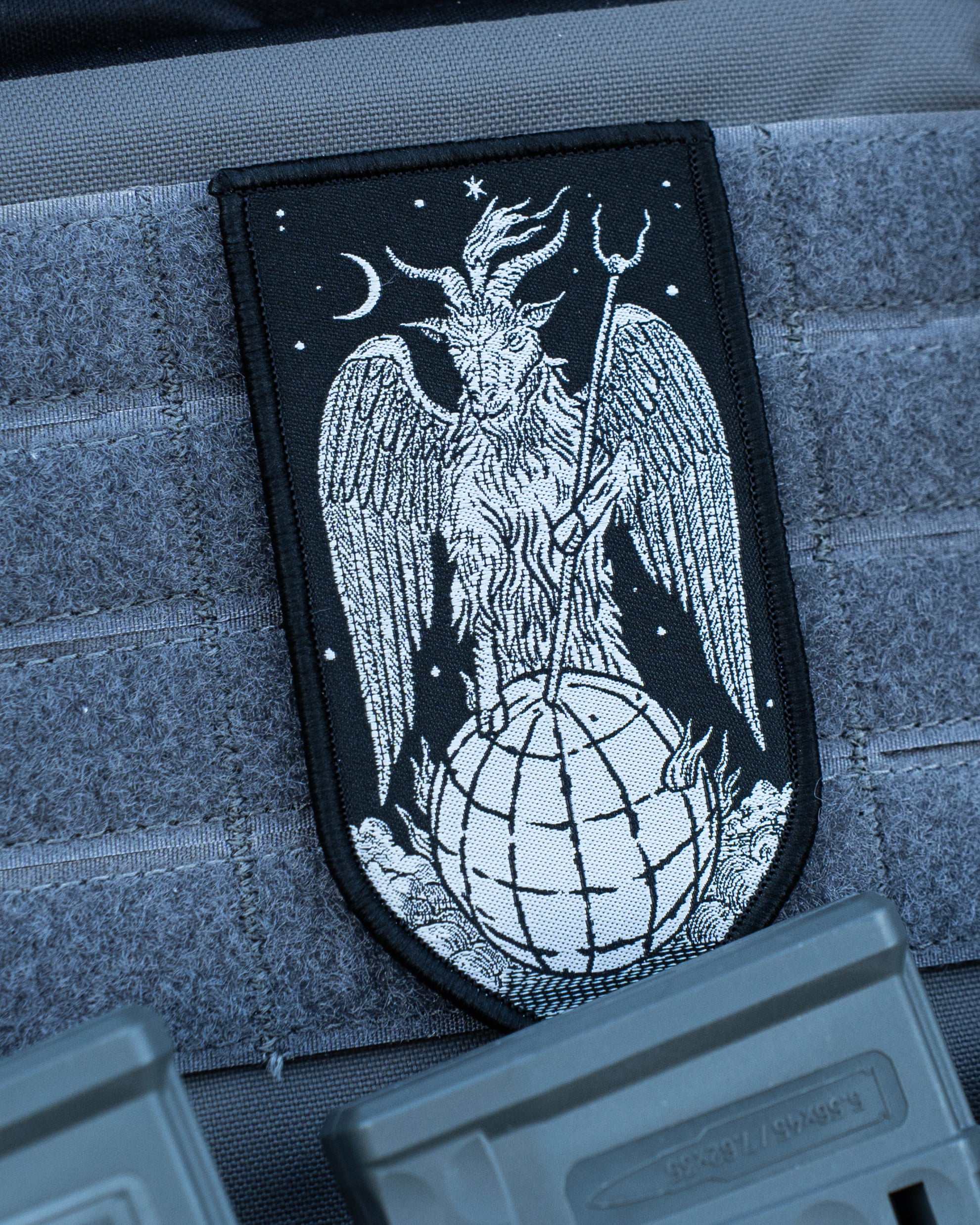 COVEN Patch Weltenfieber, am Plate Carrier